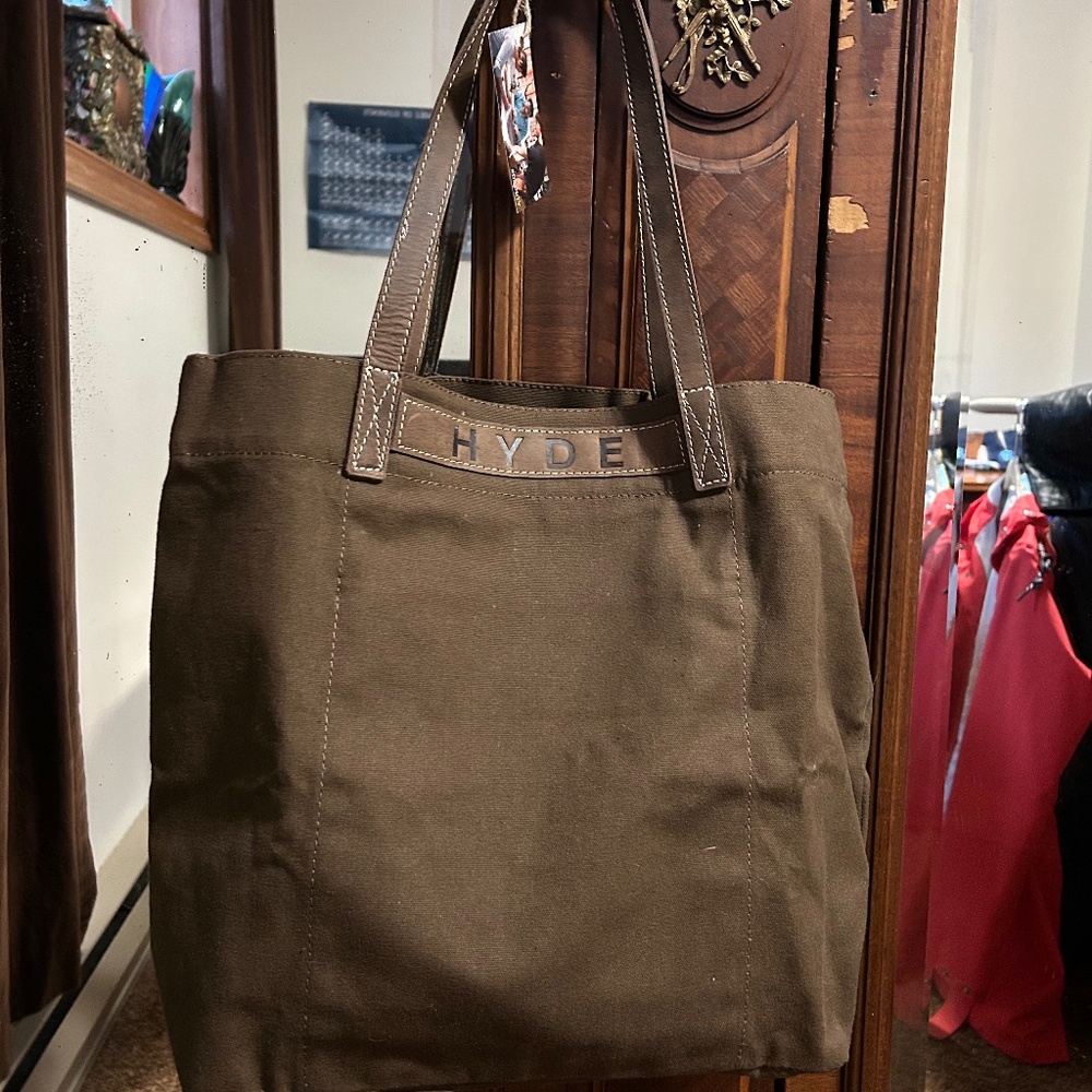 NWT Hyde Canvas and Leather Tote